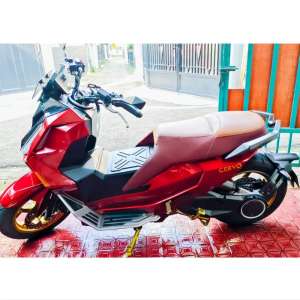 Jual bekas MOTOR ALVA CERVO km 3rb an mulus like new maka listrik q x one xp alfa,lokasi di Tebet
