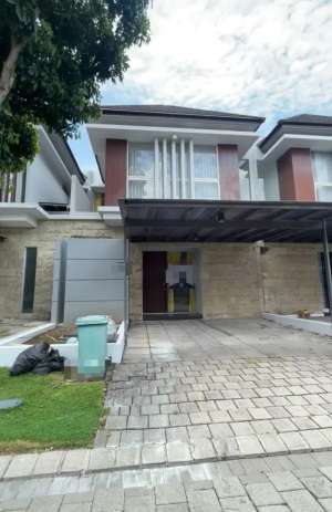 Murah Rumah 2 Lantai Baru Renovasi di Cluster Edenia Graha Natura lokasi di Sambikerep, tersedia melalui melalui situs Olx