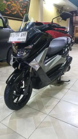 Jual bekas New Nmax NON ABS 2017 Mantap Sekali-Odomtr 16.000 KM-plaza motor,lokasi di Medan Tuntungan
