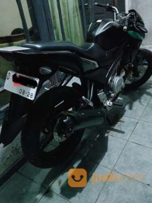 Jual bekas New vixion NVL 2013 Motor masih halus banget kilomter 23000,lokasi di Kota Bandung