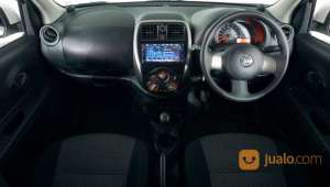 Jual bekas Nissan March 1.2 MT 2017 Putih,lokasi di Kota Bekasi