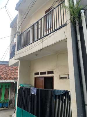 Rumah Murah Cuma 5 menit ke Mall Bintaro Xchange dan Stasiun KRL lokasi di Ciputat, tersedia melalui melalui situs Olx