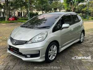 Jual bekas TDP 27jtHonda Jazz 1.5 RS Hatchback 2012 Silver kondisi istimewa bergaransi dan dijamin siap pakai Kawanmobilbekas,lokasi di DKI Jakarta