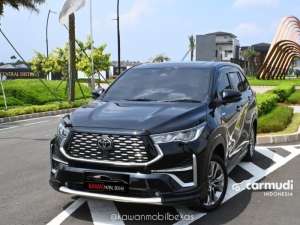 Jual bekas TDP 2jt Toyota Kijang Innova Zenix 2,0 Q HV TSS Modellista Non Premium Color MPV 2023 Hitam kondisi Istimewa bergaransi dan dijamin siap pakai,lokasi di DKI Jakarta