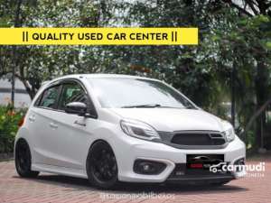 Jual bekas TDP 33jtHonda Brio 1.2 RS Hatchback 2017 Putih kondisi istimewa bergaransi dan dijamin siap pakai Kawanmobilbekas,lokasi di DKI Jakarta