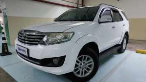 Jual bekas TDP 9,JT Toyota Fortuner 2.7 G Luxury Bensin-AT Silver 2013,lokasi di 