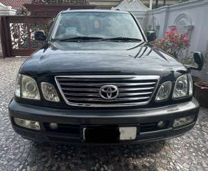 Toyota Land Cruiser Cygnus Matic 2005 , tersedia melalui melalui situs Mobilman