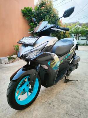 Jual bekas Yamaha Aerox 2024 Silver Green Mulus Siap Pakai,lokasi di Margahayu