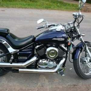 Jual bekas Yamaha DragStar 400 Tahun 2001 Desain Retro Elegan,lokasi di Mataram