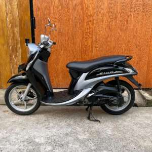 Jual bekas YAMAHA FINO PREMIUM 2015 SURAT LENGKAP MESIN ADEM TERMURAH SIAP PAKE,lokasi di Kab. Bogor