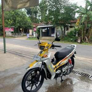 Jual bekas Yamaha fizr 110cc std pabrik,lokasi di Kab. Wonogiri