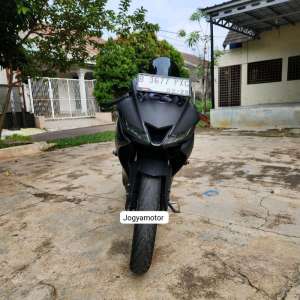Jual bekas Yamaha R15 V2 Th 2017 motor bekas berkualitas jogyamotor,lokasi di Tangerang Selatan