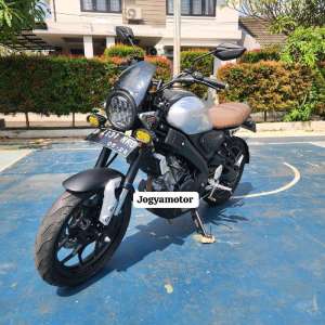 Jual bekas yamaha xsr 2021 motor second berkualitas,lokasi di Tangerang Selatan