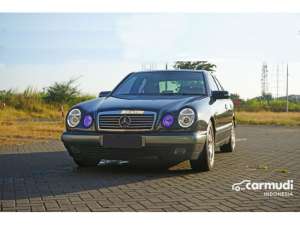 Jual bekas 1997 Mercedes-Benz E230 2.3 W210 Sedan,lokasi di Jawa Timur