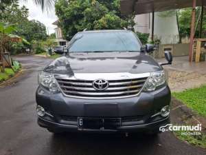 Jual bekas 2011 Toyota Fortuner 2.7 V 4X4 SUV Matic Bensin,lokasi di DKI Jakarta