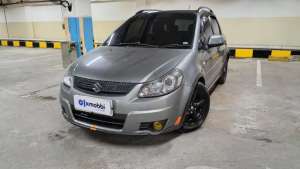 Jual bekas 2012 TDP 5,JT Suzuki SX4 1.5 X-Over Bensin-MT Abu,lokasi di 