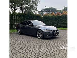 Jual bekas 2018 BMW 330i 2.0 M Sport Sedan SUPER LOW ODO SANGAT TERAWAT BERGARANSI 2019 2017 c300 amg,lokasi di DKI Jakarta
