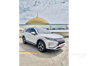 Jual bekas 2019 Mitsubishi Eclipse Cross 1.5 Ultimate Silky White SUV,lokasi di Jawa Barat