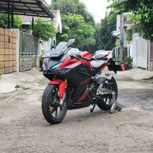Jual bekas 2022 Honda CBR250RR ABS SP QS Matte Black Red,lokasi di Bumi Serpong Damai