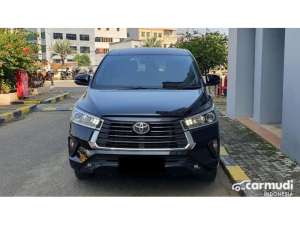 Jual bekas 2022 Toyota Kijang Innova 2.0 V MPV hitam bensin km 32 ribuan,lokasi di DKI Jakarta