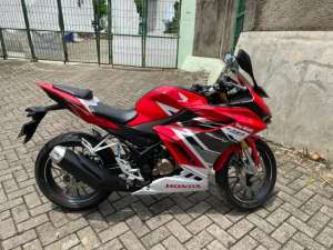 Jual bekas ALL NEW CBR 150R TH 2021Z DP CIMS P,lokasi di Limo