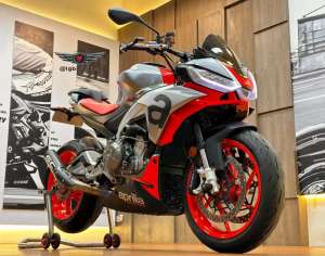Jual bekas Aprilia Tuono 660 Red 2022,lokasi di Tenggilis Mejoyo
