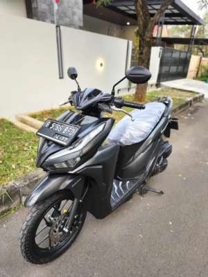Jual bekas Bissmillah dijual motor Honda Vario LED new 125cc 2022 istimewa,lokasi di Pulo Gadung