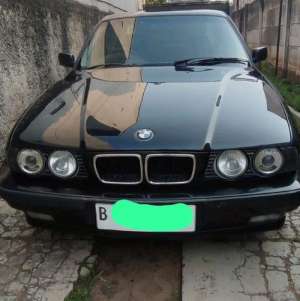 Jual bekas BMW E34 530 V8 Individual,lokasi di Tangerang Selatan
