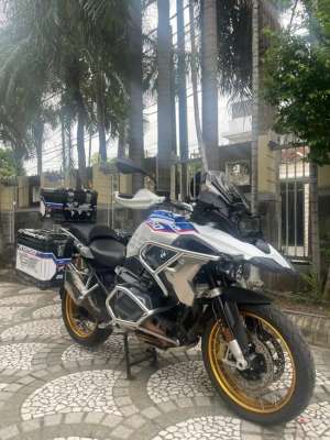 Jual bekas BMW GS 1250 K50 LOW SUSP 2019 FULL VARIASI,lokasi di Tegalsari