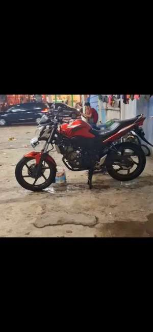 Jual bekas CB150R Old Streetfire,lokasi di Kebon Jeruk
