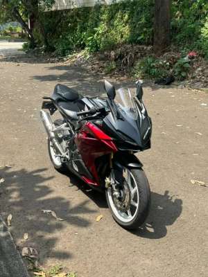 Jual bekas CBR250RR ABS SP QS,lokasi di Serpong Utara