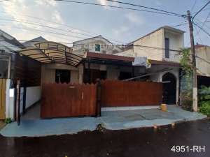 Dijual Cepat Rumah Cantik Strategis Di Kawasan Bintaro Jaya lokasi di Pondok Aren, tersedia melalui melalui situs Olx
