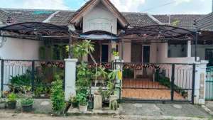 Dijual rumah 1 lantai di Depok Maharaja, Dekat tol Desari lokasi di Pancoran Mas, tersedia melalui melalui situs Olx