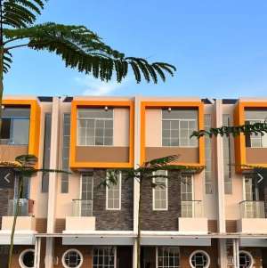 Dijual Rumah 3 Lantai Di PIK 2 Cluster Arcadia dekat Aloha PIK 2 lokasi di Kosambi, tersedia melalui melalui situs Olx