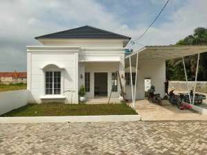 DIJUAL RUMAH BARU CLUSTER LOKASI DEKAT BANDARA JALAN PARIT INDAH lokasi di Bukit Raya, tersedia melalui melalui situs Olx