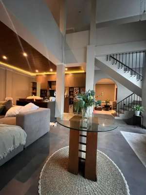 Dijual rumah cantik di Cirendeu, lokasi strategis dan bebas banjir lokasi di Ciputat, tersedia melalui melalui situs Olx