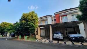 Dijual Rumah di Cluster Lotus Lakeside Residence, Summarecon Bekasi lokasi di Bekasi Utara, tersedia melalui melalui situs Olx