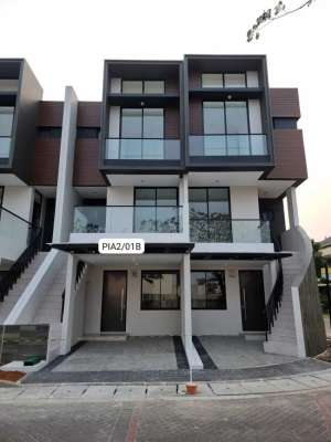 DIJUAL Rumah di Golf Island PIK Cluster Piano lokasi di Pantai Indah Kapuk, tersedia melalui melalui situs Olx