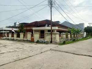 Dijual rumah dlm komplek perumahan Poligon Palembang lokasi di Ilir Barat I, tersedia melalui melalui situs Olx