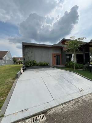 Dijual Rumah Full Furnished Rasa Villa Bali di Suvarna Sutera TNG lokasi di Serpong Utara, tersedia melalui melalui situs Olx