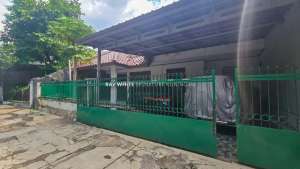 Dijual Rumah Layak Huni Zona Komersil Bendungan Hilir lokasi di Kebon Jeruk, tersedia melalui melalui situs Olx