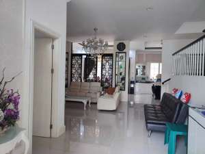 DIJUAL RUMAH MEWAH CITRALAND CELEBES, JL. HERTASNING lokasi di Makassar, tersedia melalui melalui situs Olx