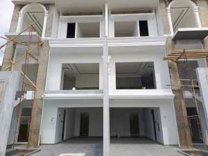 DIJUAL RUMAH MEWAH EXCLUSIVE CLUSTER SOMERSET SEKIP PALEMBANG lokasi di Kemuning, tersedia melalui melalui situs Olx