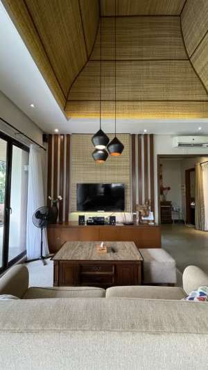 Dijual Villa unik bergaya Bali modern di dalam Vimala hills resort lokasi di Ciawi, tersedia melalui melalui situs Olx