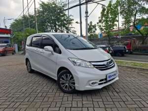 Jual bekas DP 5 Honda Freed 1.5 S Bensin-AT 2014 SFC,lokasi di 
