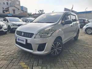 Jual bekas DP 5 Suzuki Ertiga 1.4 GA Bensin-MT 2014 5KH,lokasi di 