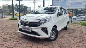Jual bekas DP Rendah 5JT - Daihatsu Sigra 1.0 D Bensin-MT 2021 Putih,lokasi di 