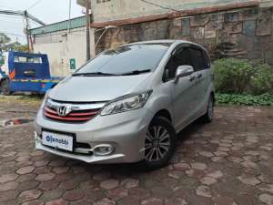Jual bekas DP Rendah 8JT - Honda Freed 1.5 S Bensin-AT 2015 Abu,lokasi di 