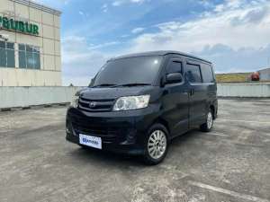 Jual bekas DP RENDAH Daihatsu Luxio 1.5 M Bensin-MT 2009 FSNSDS,lokasi di 