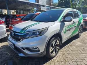 Jual bekas DP RENDAH Honda CR-V 2.4 Prestige Bensin-AT 2016 PUTIH,lokasi di 